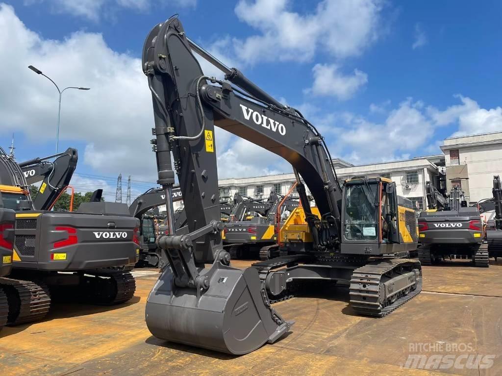 Volvo EC 400 Mini kotrók < 7t