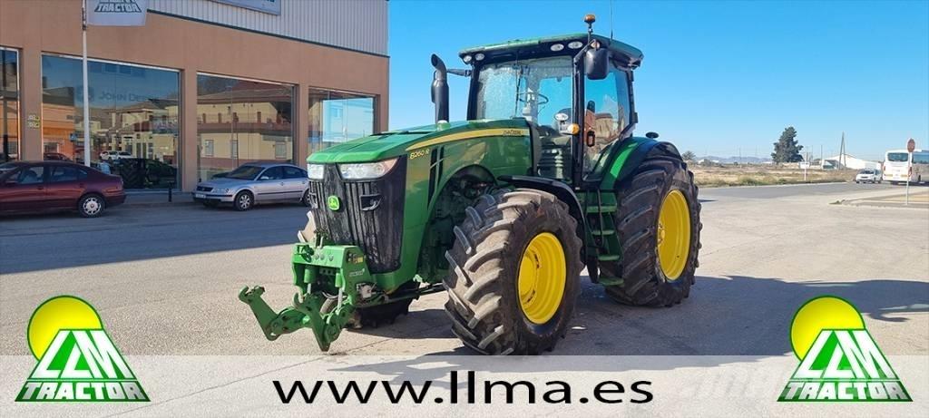 John Deere 8260 R Traktorok