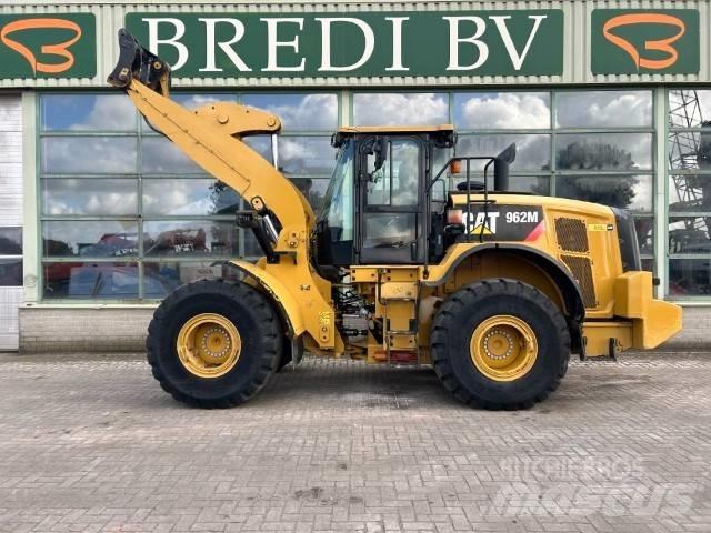 CAT 962 M Gumikerekes homlokrakodók