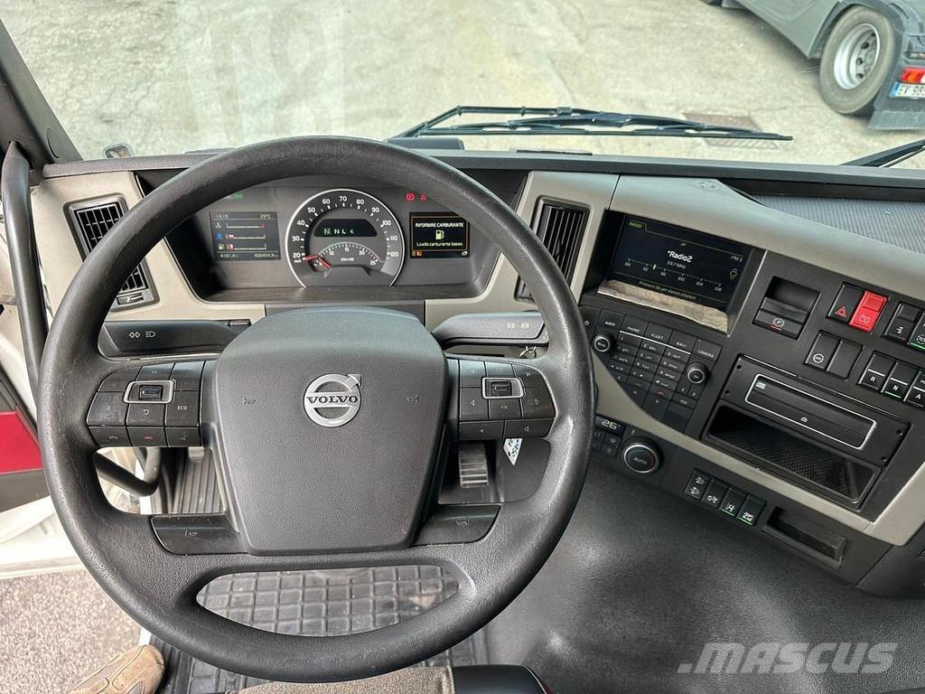 Volvo FM450 Nyergesvontatók