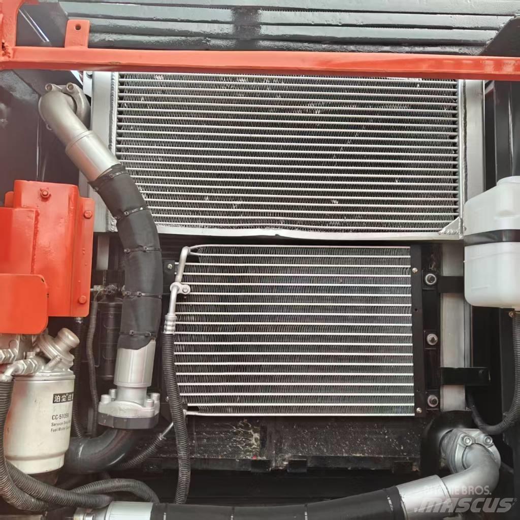 Doosan DX 225 LCA Lánctalpas kotrók