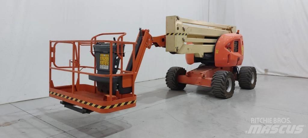 JLG 450 AJ Karos emelők