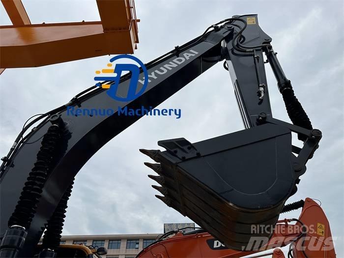 Hyundai R220-9S Lánctalpas kotrók
