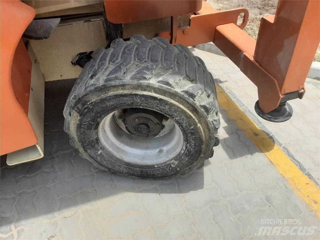 JLG 3394RT Ollós emelők