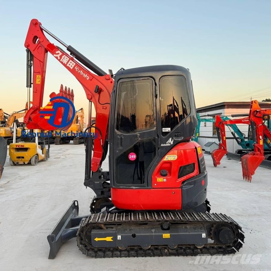 Kubota U 30 Mini kotrók < 7t