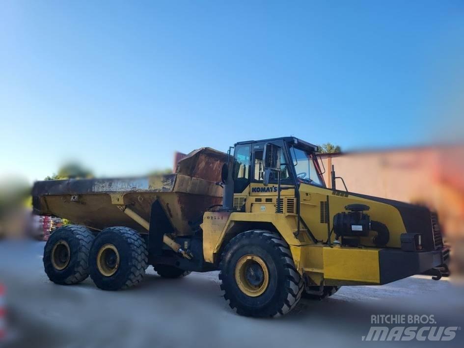 Komatsu HM 300 Csuklósdömperek