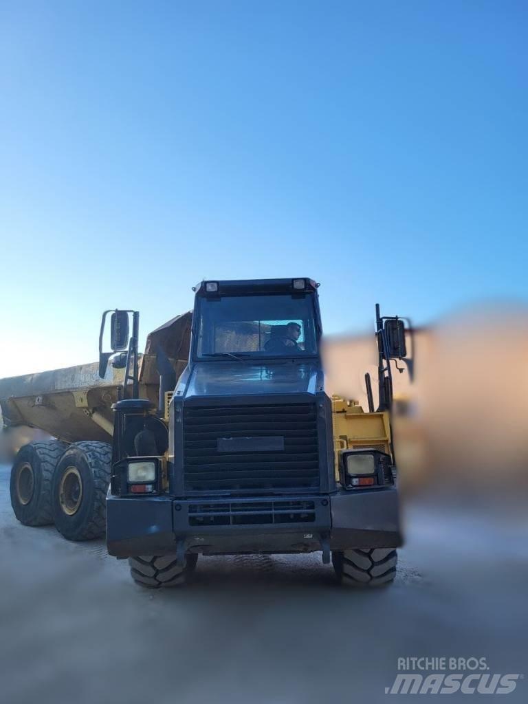 Komatsu HM 300 Csuklósdömperek