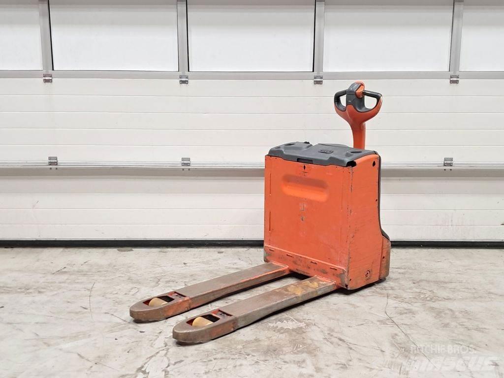 Linde T16 Kézi raklapemelő