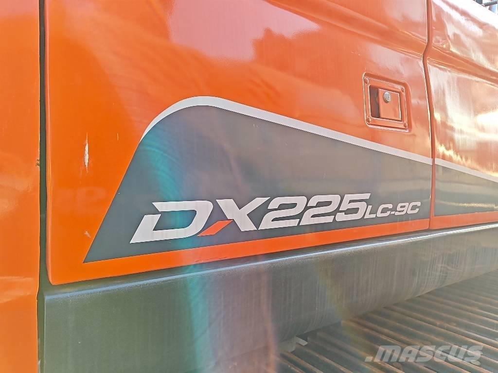Doosan DX 225 LC-9C Lánctalpas kotrók