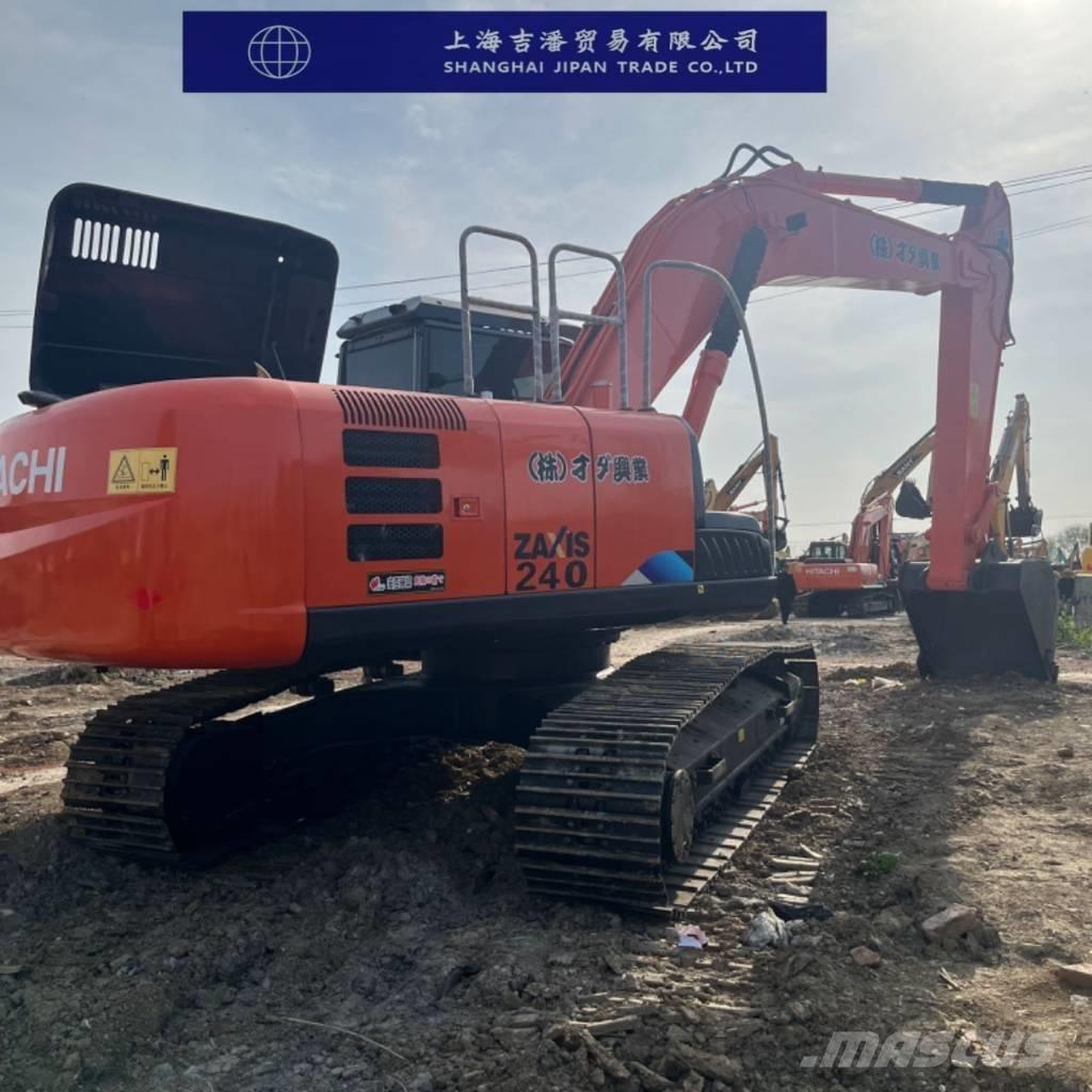 Hitachi ZX 240 Lánctalpas kotrók