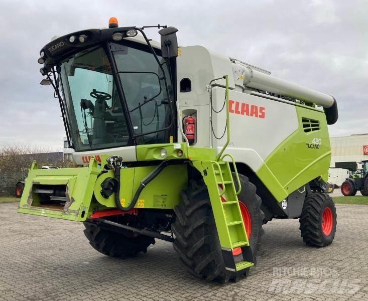 CLAAS TUCANO 420 Kombájnok