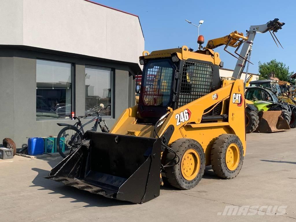 CAT 246 Kompaktrakodók