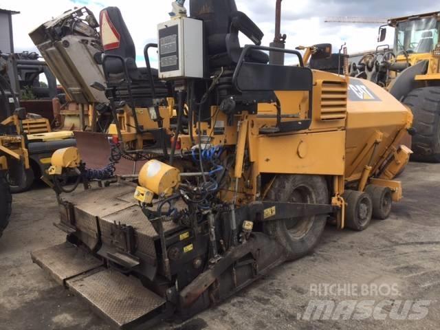 CAT AP 300 Aszfalt terítõ gépek