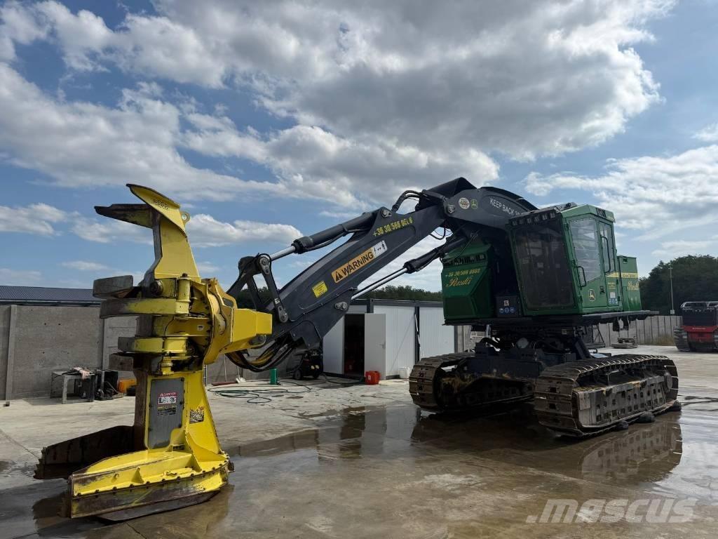 John Deere 859M Döntő-rakásolók