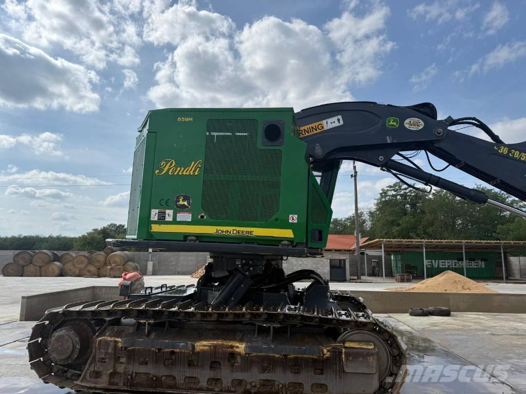 John Deere 859M Döntő-rakásolók
