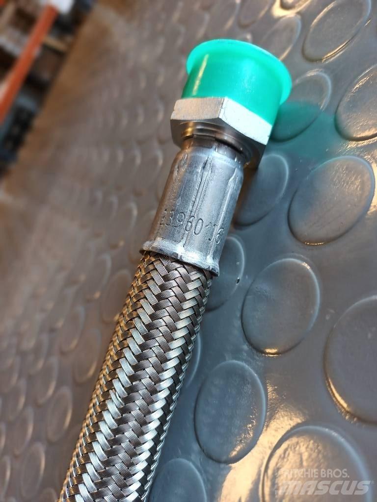 Volvo HOSE 23960136 Haszonjárművek - Egyéb