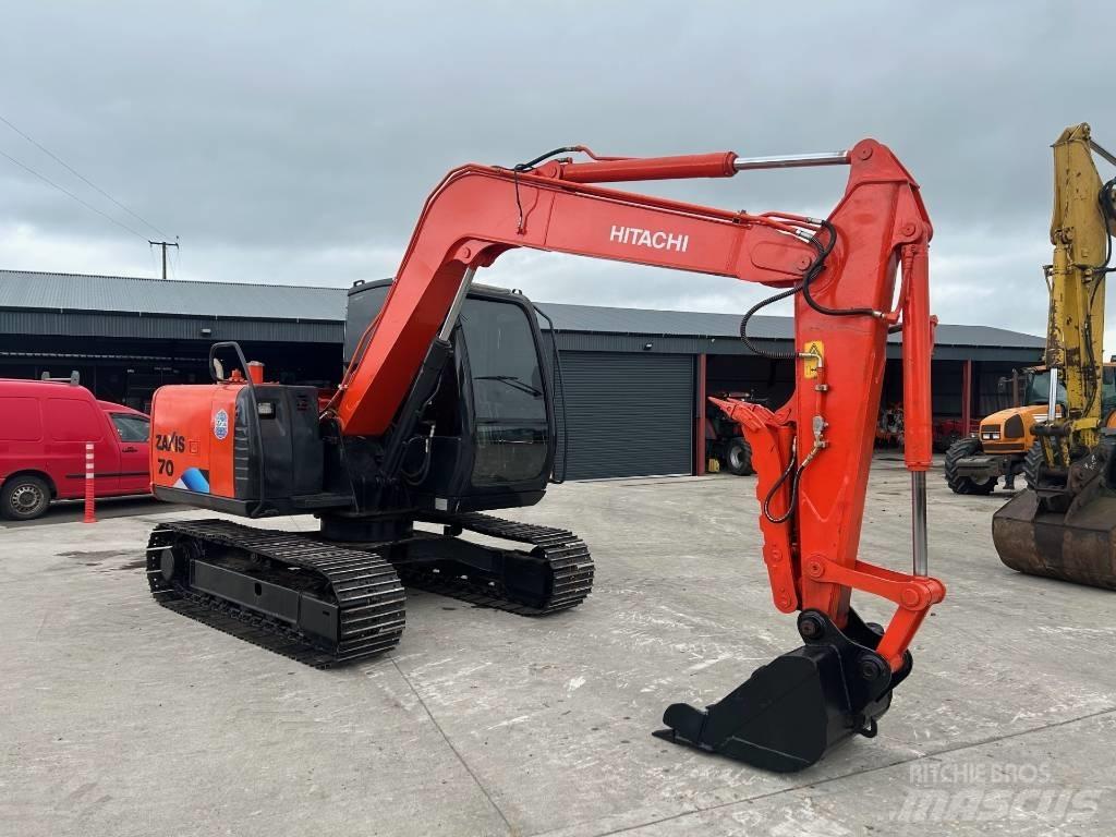 Hitachi Zaxis 70 Közepes (midi) kotrók 7 t - 12 t