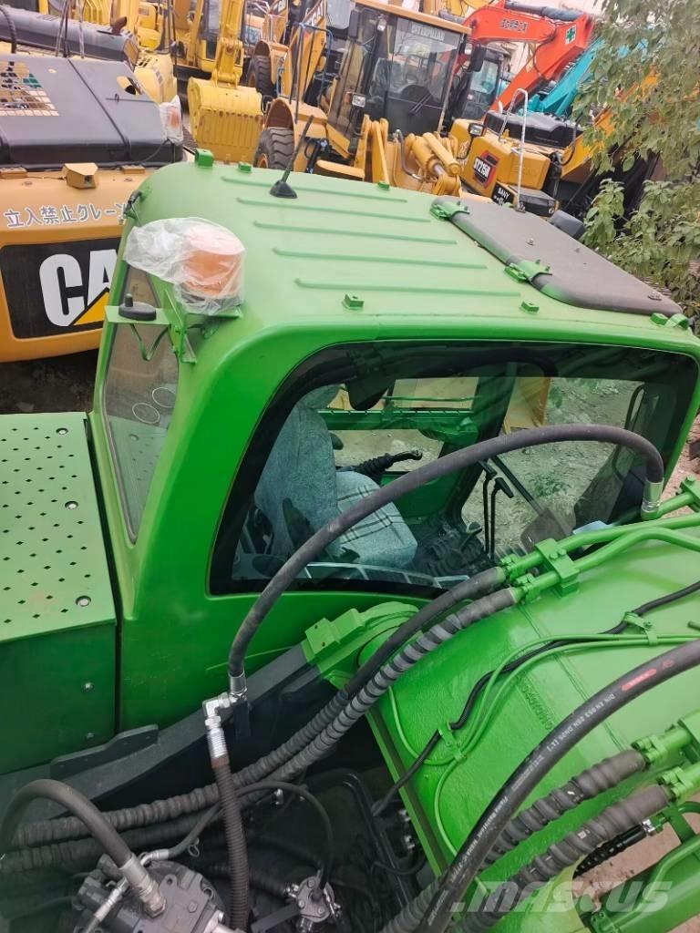 Hyundai R 305 LC-9T Lánctalpas kotrók