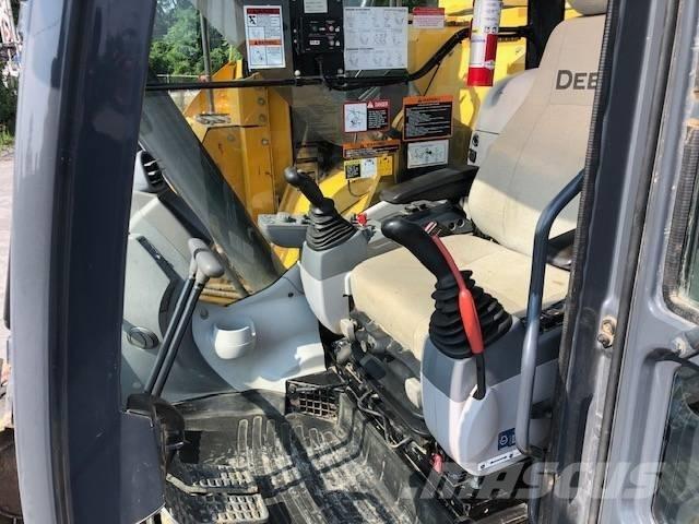 DEERE 245G LC Lánctalpas kotrók