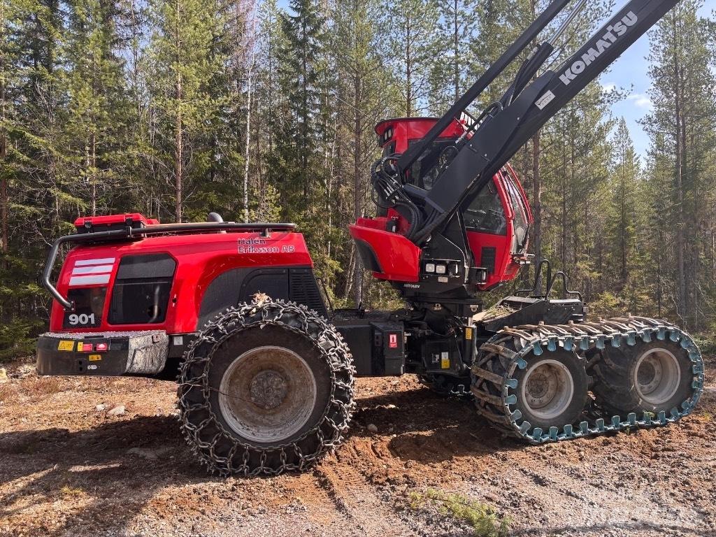 Komatsu 901 Betakarítók