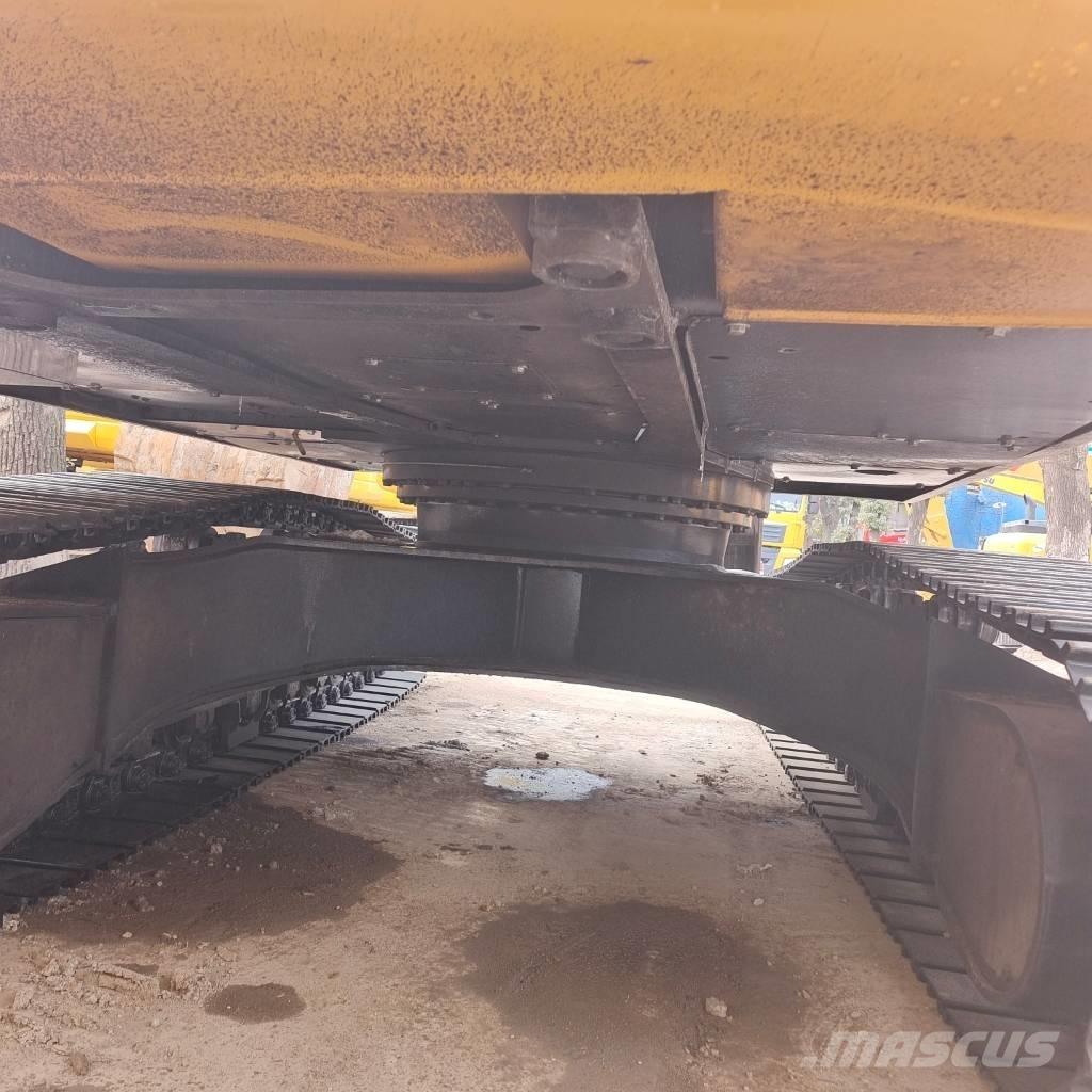 Sany SY 215 C Lánctalpas kotrók
