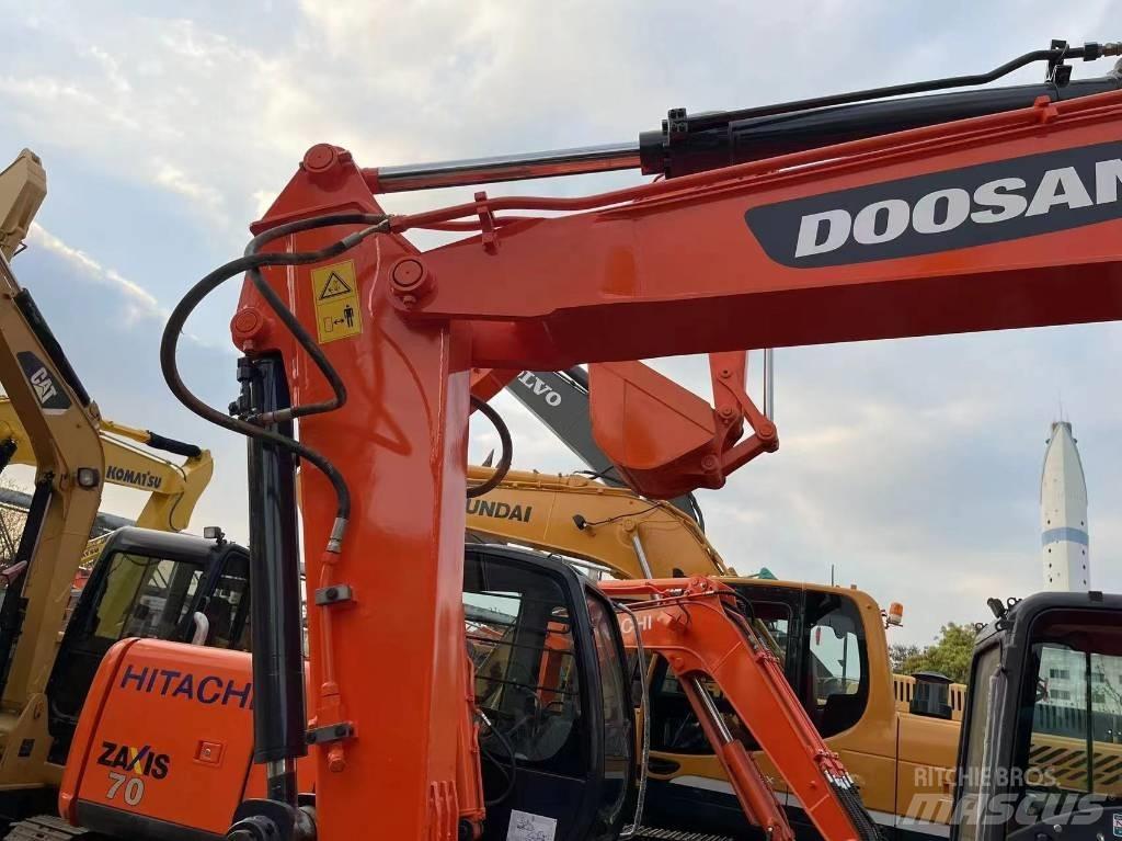 Doosan DX 75 Lánctalpas kotrók