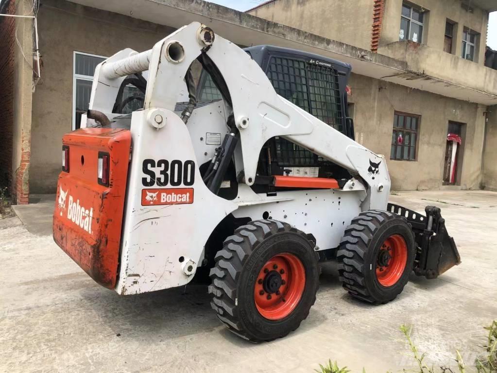Bobcat S 300 Kompaktrakodók