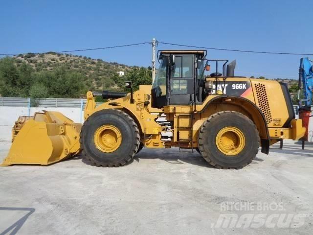 CAT 966 K Gumikerekes homlokrakodók