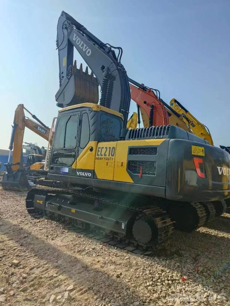Volvo EC 210 Közepes (midi) kotrók 7 t - 12 t