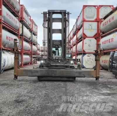 Kalmar DCG1700-12, Konténerszállítók