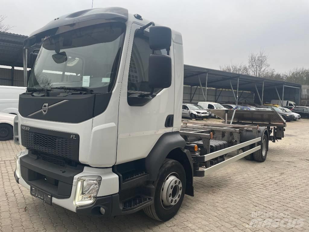 Volvo FL 250 Hidraulikus konténerszállító