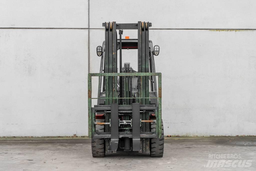 Manitou MI 35 D Dízel targoncák