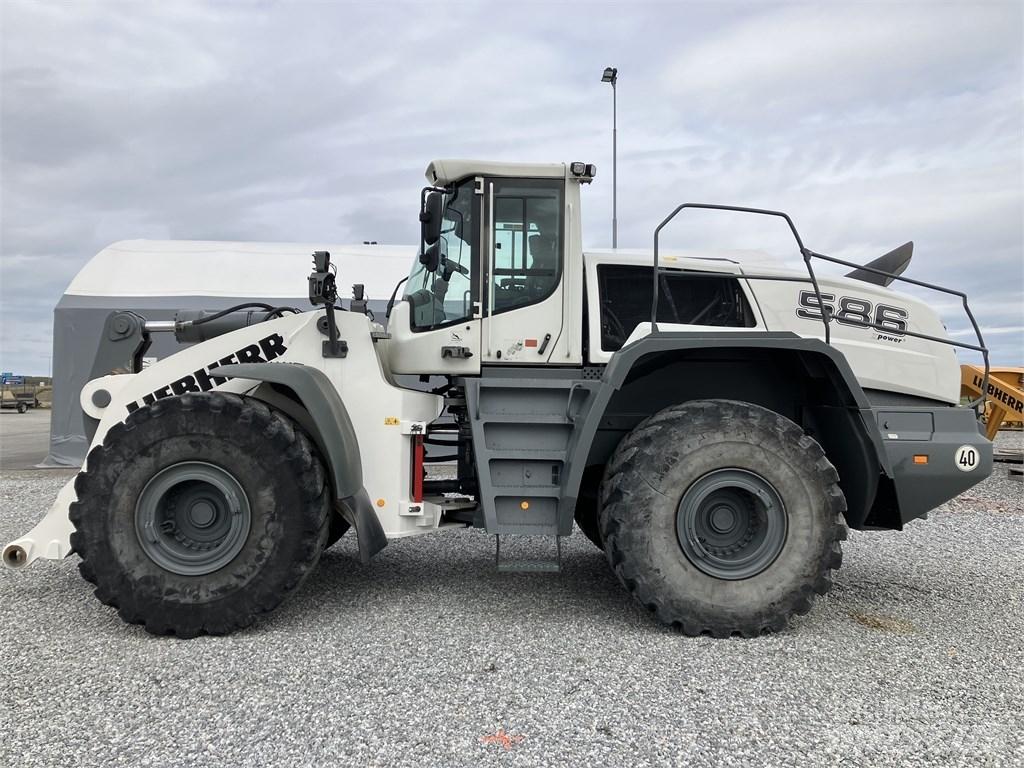 Liebherr L586 Xpower Gumikerekes homlokrakodók