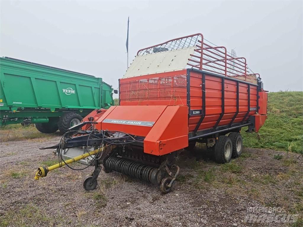 Deutz-Fahr E390 Önrakodó pótkocsik