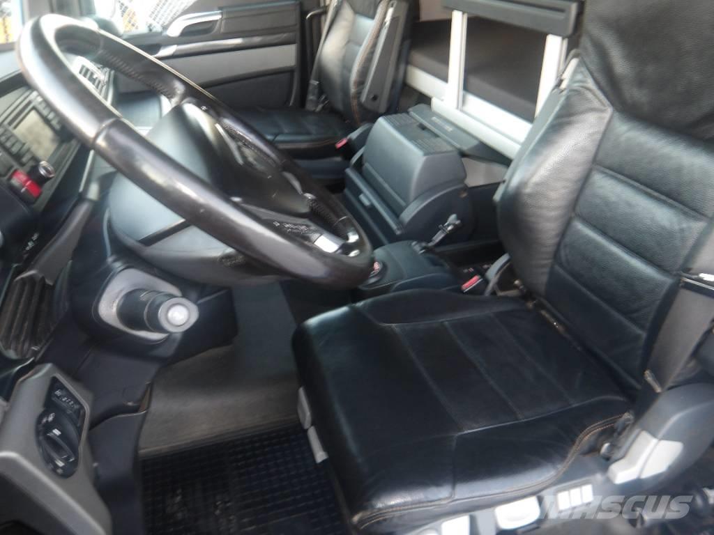 MAN TGX 35.560 8x4 Gabonaszállító teherautók