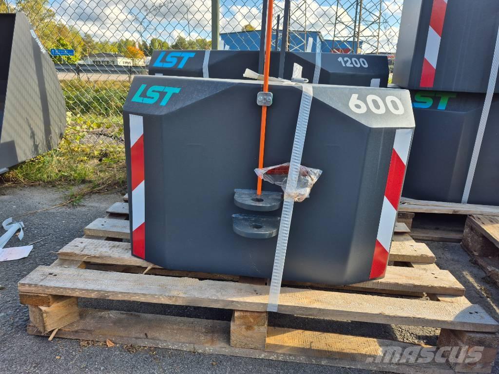 LST Frontvikt 600kg Egyéb mezőgazdasági gépek
