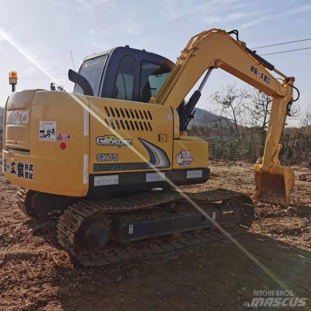 Kobelco SK75-8 Közepes (midi) kotrók 7 t - 12 t