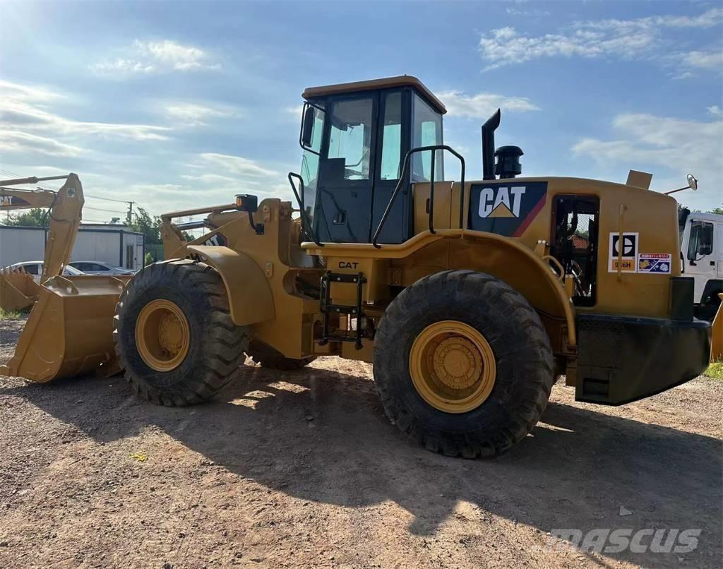 CAT 966H Gumikerekes homlokrakodók