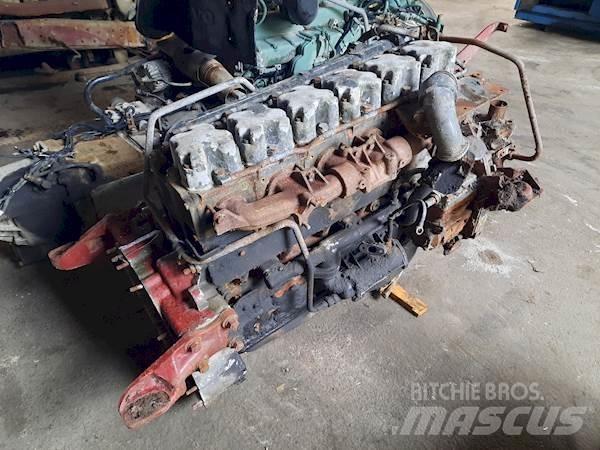 Renault 6 CILINDER Motorok