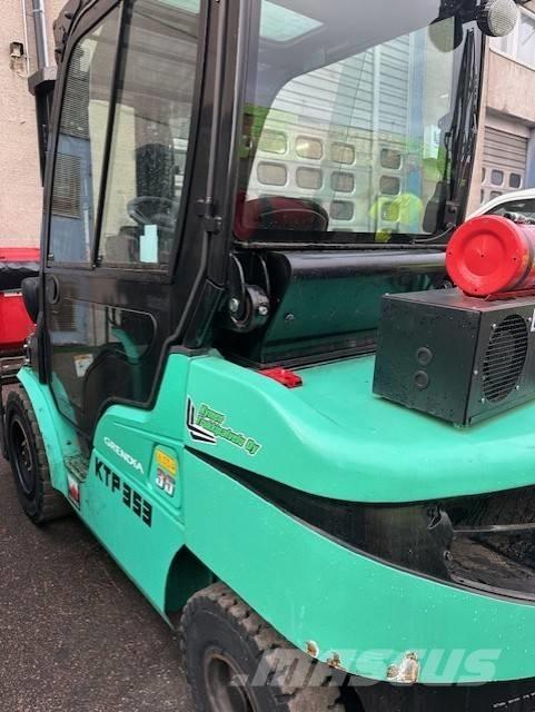 Mitsubishi FD 35 N Dízel targoncák