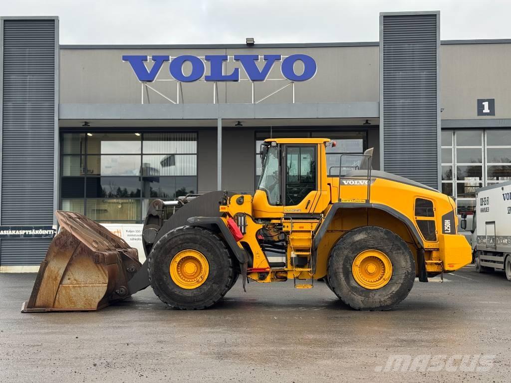 Volvo L 250 H Gumikerekes homlokrakodók