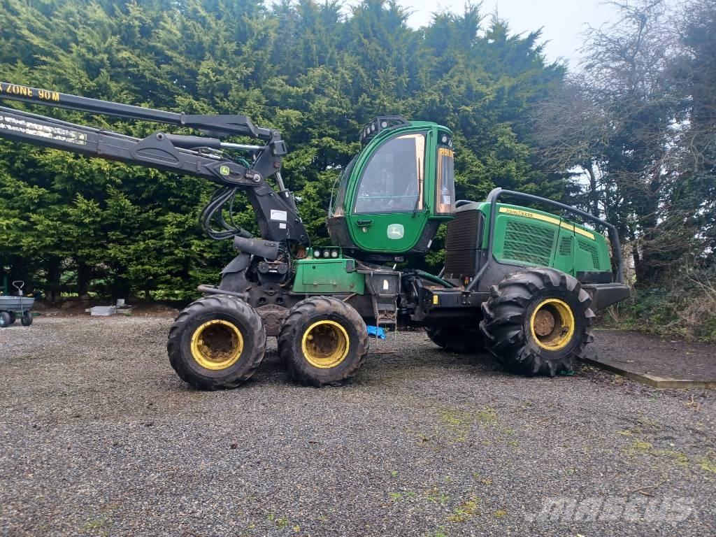 John Deere 1070e Betakarítók