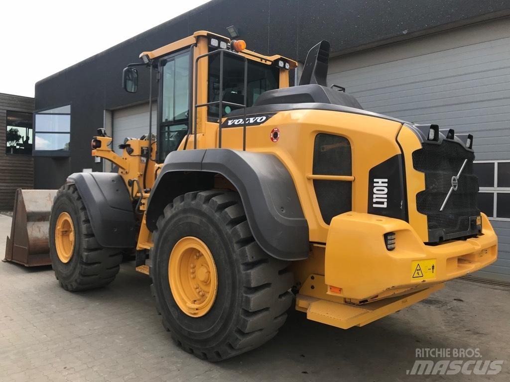 Volvo L110H Gumikerekes homlokrakodók