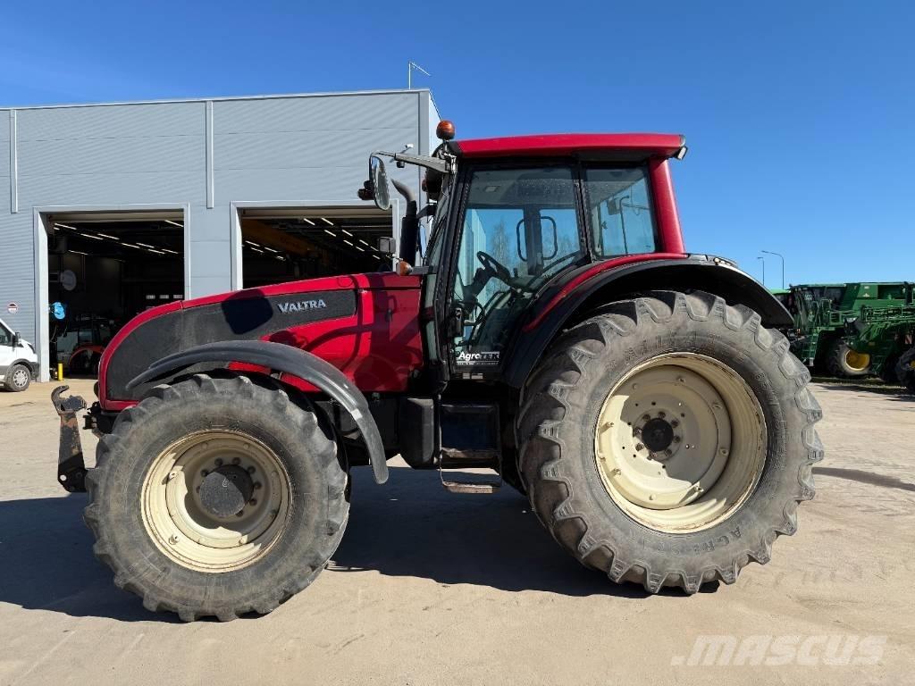 Valtra T 191 Traktorok