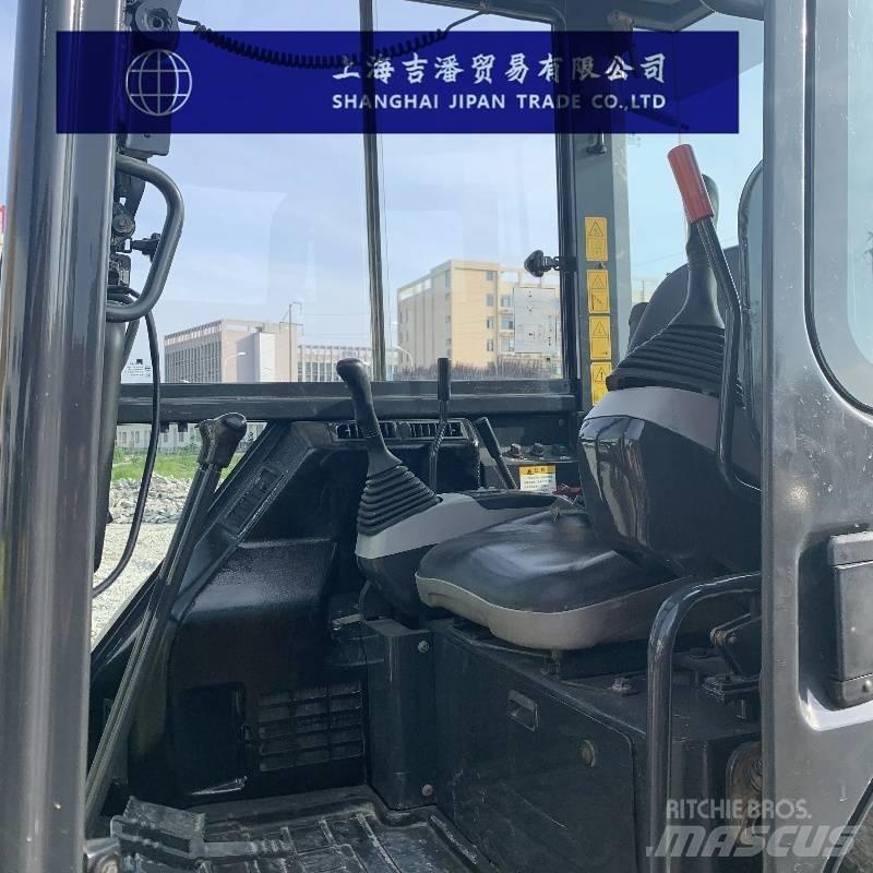 Komatsu PC 55 MR Mini kotrók < 7t