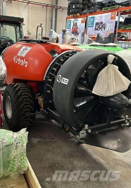Kubota XTA3320 Vontatott trágyaszórók