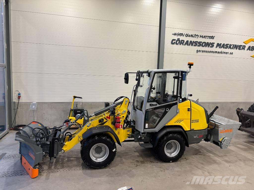 Wacker Neuson WL 28 Gumikerekes homlokrakodók