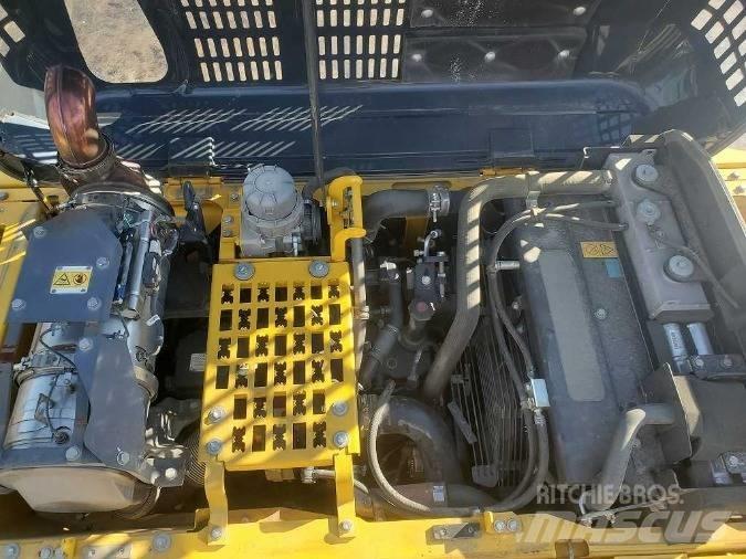 Komatsu PC 200 Lánctalpas kotrók