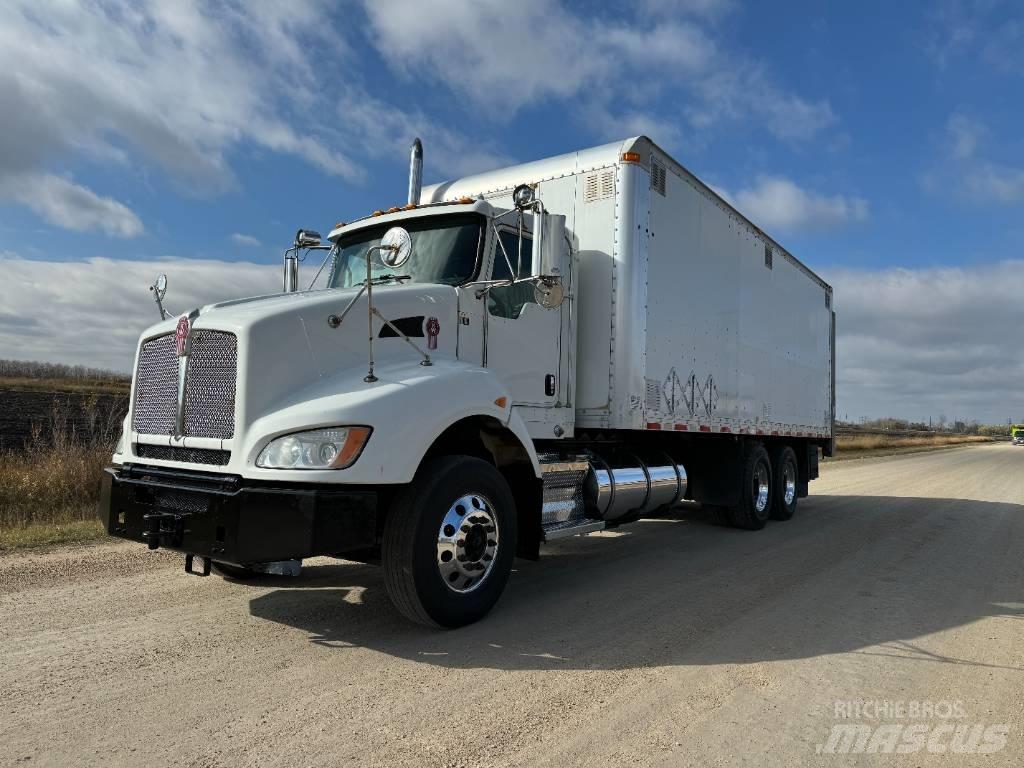 Kenworth T 440 Dobozos teherautók