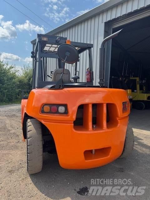 Doosan D 90 S-5 Dízel targoncák